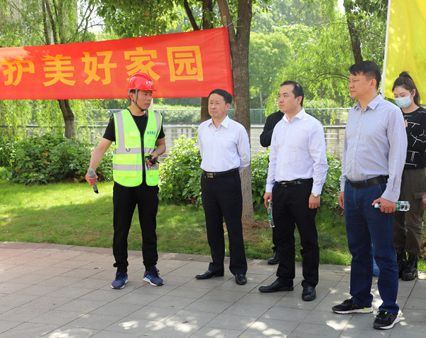 金固集團(tuán)圓滿(mǎn)完成鼓樓區(qū)防汛應(yīng)急搶險(xiǎn)演練作業(yè)